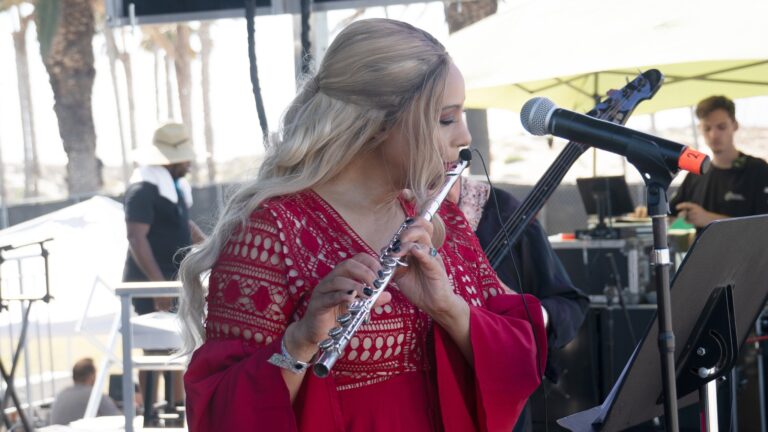 Kaylene Peoples performs at the Kaylene-Peoples Oxnard Jazz Festival as part of Bunny Brunel's Set