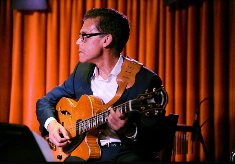 Mark Hammond performs at the Dual CD Release with Bunny Brunel & Kaylene Peoples