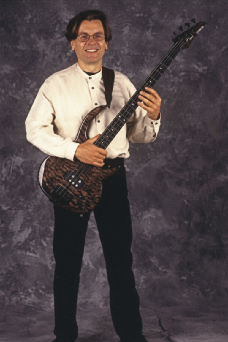 Bunny Brunel and His Signature Carvin Bass